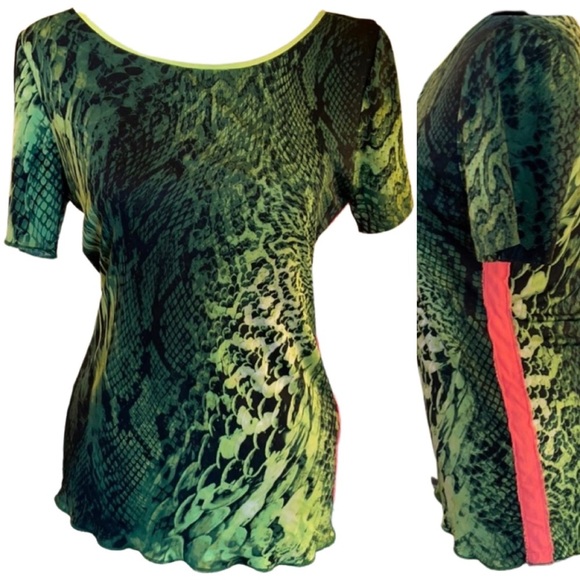 Elie Tahari Tops - Elle Tahari Silk Snakeskin Print Top Size Medium